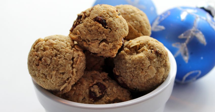 Almond and Cranberry Holiday Balls