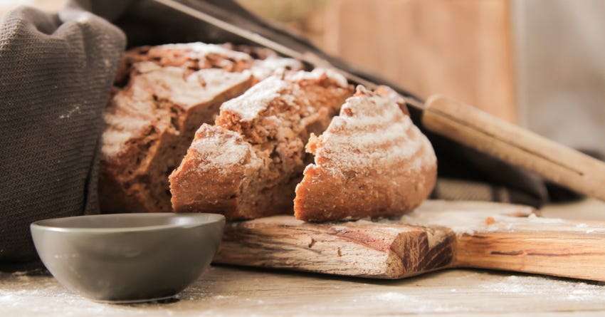 Recipe: Halloween Chicken, Pumpkin and Apple Loaf for Dogs